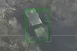 Warleaks 00841 Lancet zniszczył czeski RM-70 MLRS - Grad