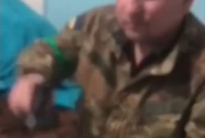 Warleaks 00939 Z cyklu idioci w armiach świata - tu ukraiński idiota