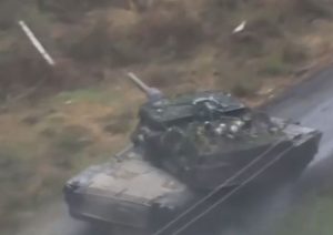 Warleaks 02299 Abrams i Bradley Ukrainy atakują w obwodzie sudżańskim na terenie Rosji