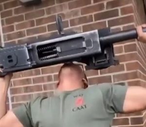 Warleaks 2491 US Marines przechodzą szkolenie z obsługi granatnika...