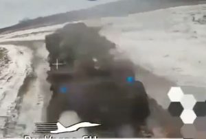 Warleaks 2561 Bezpośrednie trafienie w ukraińskiego motocyklistę