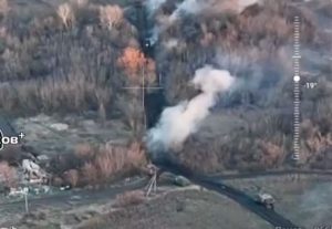 Warleaks 2674 Unikalna bitwa czołgowa widziana rosyjskim dronem