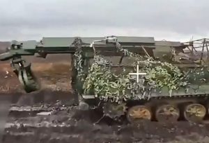 Warleaks 3192 W obwodzie sumskim siły specjalne Gwardii Rosyjskiej zniszczyły grupę ukraińskich pojazdów pancernych: Bradley M113
