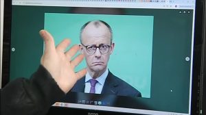 Musisz to wiedzieć (2055)